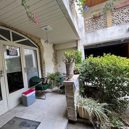Studio Tres Calme En Plein Centre Ville Entree Independante Lunel (Herault) Exterior foto